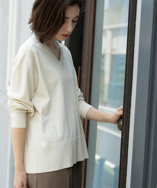 OPAQUE.CLIP / オペーク ドット クリップ ニット・セーター | リラクシーVネックニット【洗濯機洗OK】《6col》 | 詳細2