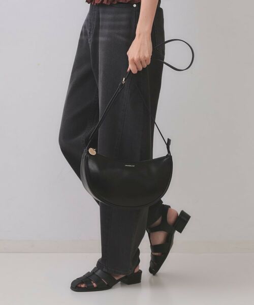 OPAQUE.CLIP / オペーク ドット クリップ ショルダーバッグ | 【軽量】オイル調合皮ムーンショルダーバッグ | 詳細1