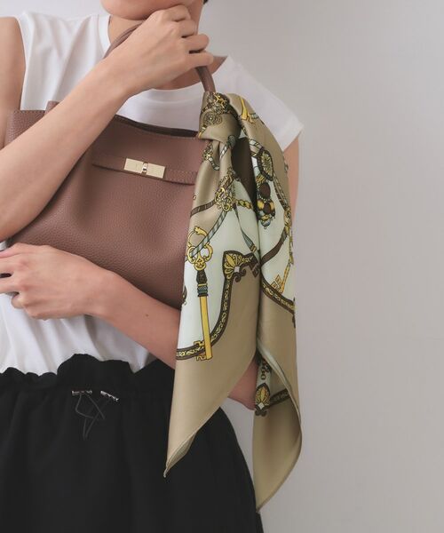 OPAQUE.CLIP / オペーク ドット クリップ バンダナ・スカーフ | アンティーク柄スクエア大判スカーフ | 詳細4