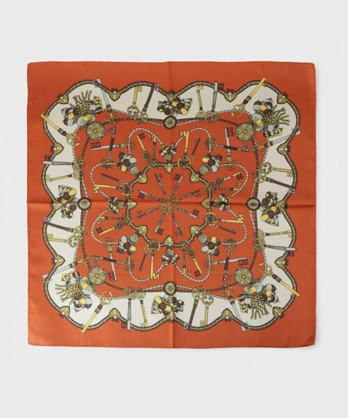 OPAQUE. CLIP/オペーク ドット クリップ アンティーク柄スクエア大判スカーフ オレンジ(067) 00