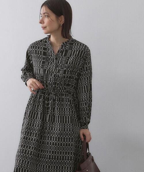 OPAQUE.CLIP / オペーク ドット クリップ ロング・マキシ丈ワンピース | チェーンプリントフィット&フレアワンピース【洗濯機洗い可〉 | 詳細1