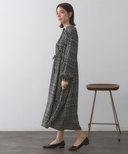 OPAQUE.CLIP / オペーク ドット クリップ ロング・マキシ丈ワンピース | チェーンプリントフィット&フレアワンピース【洗濯機洗い可〉 | 詳細2
