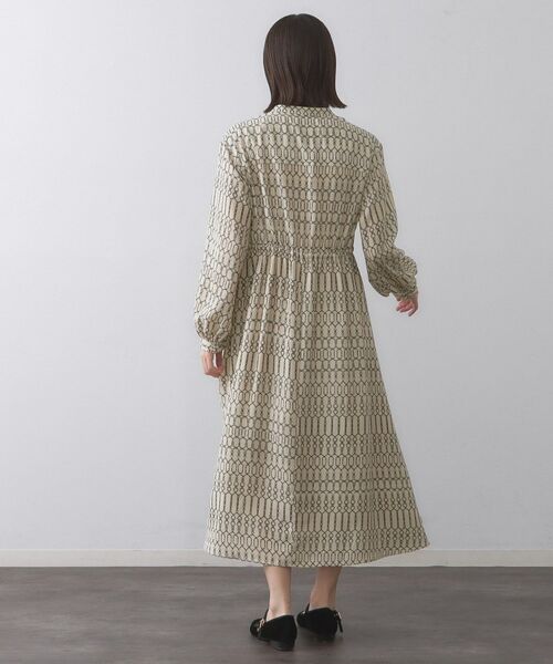 OPAQUE.CLIP / オペーク ドット クリップ ロング・マキシ丈ワンピース | チェーンプリントフィット&フレアワンピース【洗濯機洗い可〉 | 詳細7