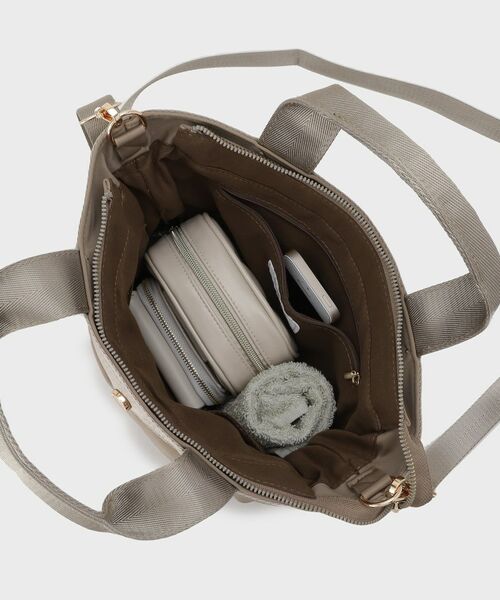 OPAQUE.CLIP / オペーク ドット クリップ トートバッグ | 【2WAY／軽量】トライアングルキルティングミドルトートバッグ | 詳細16