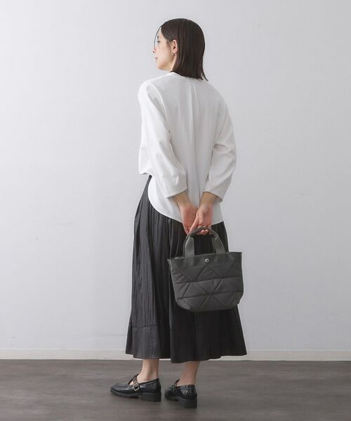 OPAQUE.CLIP / オペーク ドット クリップ トートバッグ | 【2WAY／軽量】トライアングルキルティングミドルトートバッグ | 詳細2