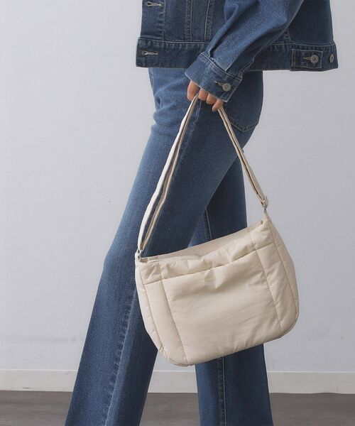 OPAQUE.CLIP / オペーク ドット クリップ ショルダーバッグ | 【軽量】ミドルサイズパフィーショルダーバッグ | 詳細1