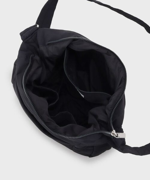 OPAQUE.CLIP / オペーク ドット クリップ ショルダーバッグ | 【軽量】ミドルサイズパフィーショルダーバッグ | 詳細14