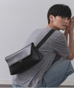 OPAQUE.CLIP / オペーク ドット クリップ メッセンジャーバッグ・ウエストポーチ | 【3WAY】スムース合皮ワイドボディバッグ