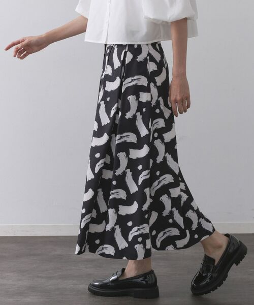 OPAQUE.CLIP / オペーク ドット クリップ スカート | ブラッシュ柄タックフレアスカート【洗濯機洗い可】 | 詳細1