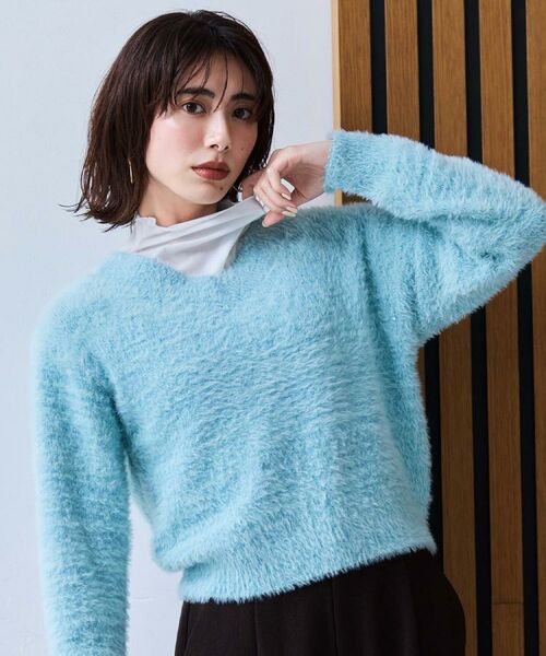 OPAQUE.CLIP / オペーク ドット クリップ ニット・セーター | スパンコールフェザーVネックニット【洗濯機OK】 | 詳細2