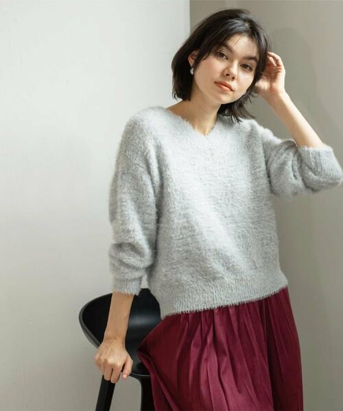 OPAQUE.CLIP / オペーク ドット クリップ ニット・セーター | スパンコールフェザーVネックニット【洗濯機OK】 | 詳細6