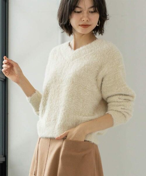 OPAQUE.CLIP / オペーク ドット クリップ ニット・セーター | スパンコールフェザーVネックニット【洗濯機OK】 | 詳細8