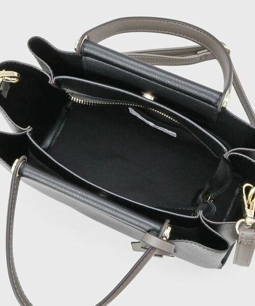 OPAQUE.CLIP / オペーク ドット クリップ トートバッグ | 《BAILA掲載》3層仕様バイカラー合皮ミドルトートバッグ【軽量／2WAY】 | 詳細15