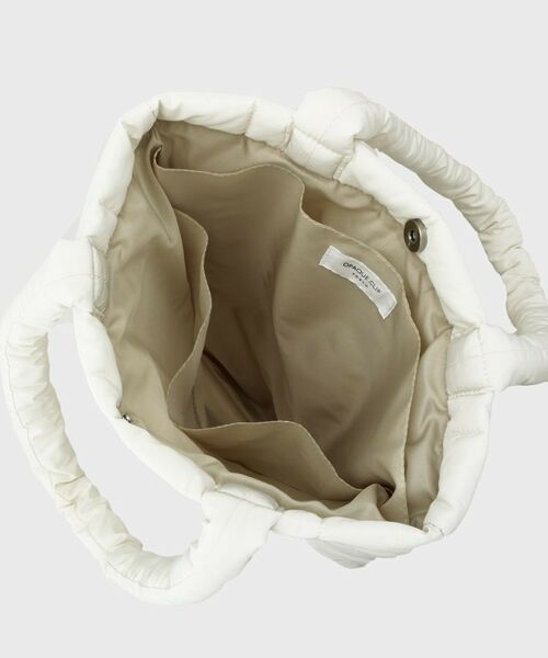 OPAQUE.CLIP / オペーク ドット クリップ トートバッグ | 【軽量／カラビナチャーム付き／A4サイズ対応】ストライプキルトパフィートートバッグ | 詳細16