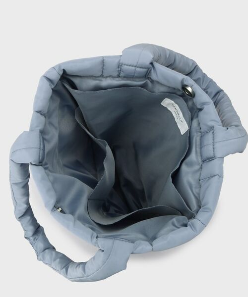 OPAQUE.CLIP / オペーク ドット クリップ トートバッグ | 【軽量／カラビナチャーム付き／A4サイズ対応】ストライプキルトパフィートートバッグ | 詳細19