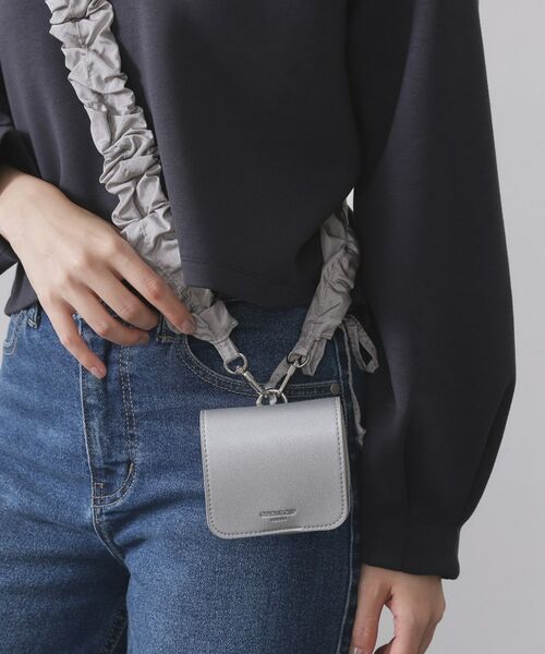 OPAQUE. CLIP/オペーク ドット クリップ ミニバッグ付きフリルショルダーストラップ シルバー(006) 00 OPAQUE. CLIP/オペーク ドット クリップ ミニバッグ付きフリルショルダーストラップ シルバー(006) 00