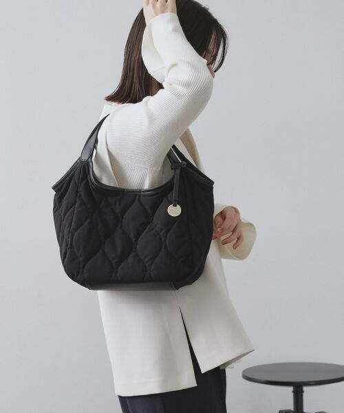 OPAQUE.CLIP / オペーク ドット クリップ トートバッグ | 【フェイクファー／キルティング】くり手ミドルトートバッグ | 詳細3