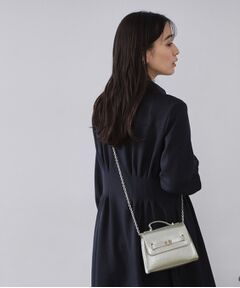 OPAQUE.CLIP / オペーク ドット クリップ ショルダーバッグ | シャイニー合皮スクエアデザインチェーンミニショルダーバッグ