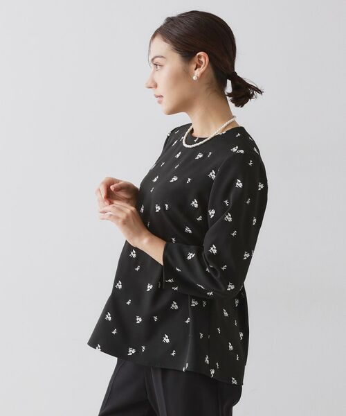 OPAQUE.CLIP / オペーク ドット クリップ シャツ・ブラウス | フラワー刺繍ペプラムブラウス【洗濯機OK】 | 詳細1