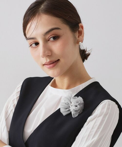 OPAQUE.CLIP / オペーク ドット クリップ ブローチ・コサージュ | シフォン×フェイクパール リボン型コサージュ | 詳細5