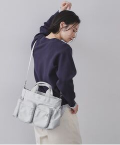 フロントWポケット3層デザインミドルトートバッグ【2WAY／マルチポケット】