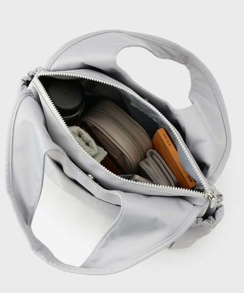 OPAQUE.CLIP / オペーク ドット クリップ トートバッグ | フロントポケット3層デザイントライアングルミドルトートバッグ【マルチポケット】 | 詳細16