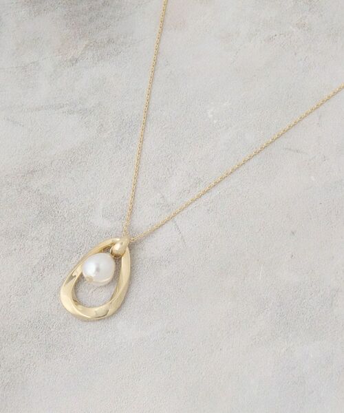 OPAQUE.CLIP / オペーク ドット クリップ ネックレス・ペンダント・チョーカー | 大ぶりメタルしずく×フェイクパール ネックレス（ゴールド(007)）