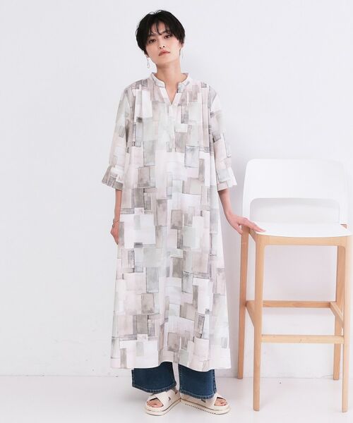 OPAQUE.CLIP / オペーク ドット クリップ ロング・マキシ丈ワンピース | アート柄プリントワンピース【洗濯機OK】（グレージュ(150)）