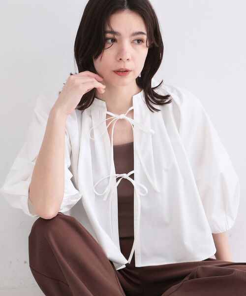 OPAQUE.CLIP / オペーク ドット クリップ シャツ・ブラウス | ボリュームスリーブ前リボンブラウス【洗濯機OK】（ホワイト(001)）