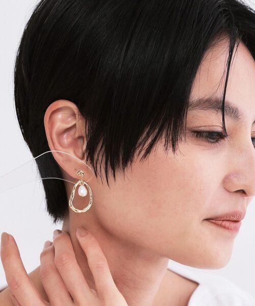 OPAQUE.CLIP / オペーク ドット クリップ ピアス・イヤリング | メタル×フェイクパールスイングデザインピアス | 詳細5