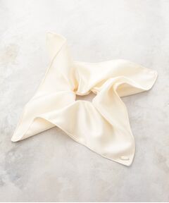 OPAQUE.CLIP / オペーク ドット クリップ ヘアアクセサリー | スクエアデザインサテンシュシュ