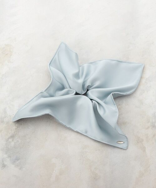 OPAQUE.CLIP / オペーク ドット クリップ ヘアアクセサリー | スクエアデザインサテンシュシュ（ブルー(092)）