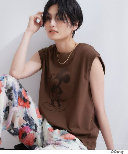 OPAQUE.CLIP / オペーク ドット クリップ カットソー | 「Mickey Mouse」フロッキープリント フレンチスリーブTシャツ《洗濯機OK》（ブラウン(043)）