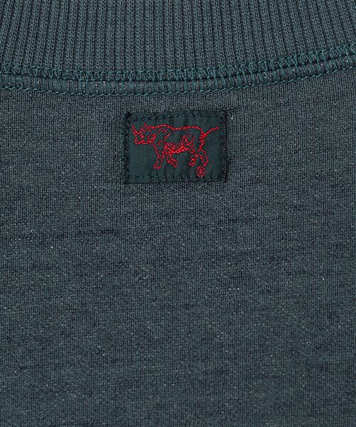 PAPAS / パパス スウェット | インディゴ風ミニ裏毛 刺繍ワッペン トレーナー | 詳細2