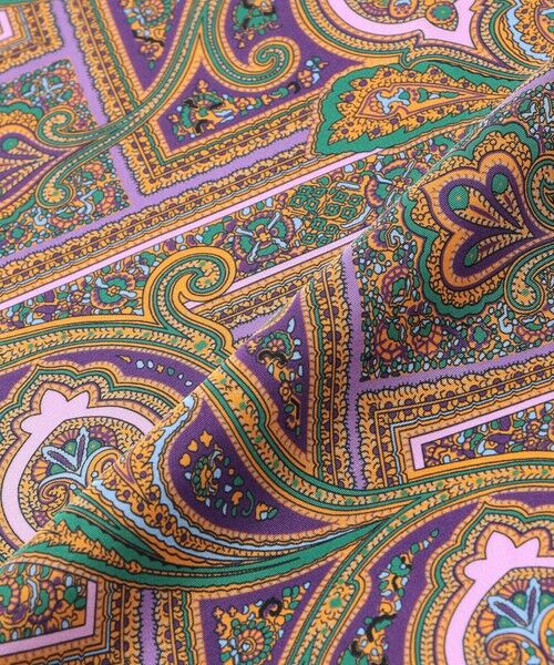 Paul Stuart / ポール・スチュアート マフラー・ショール・スヌード・ストール | ペイズリー柄プリント　スクエアシルクスカーフ（英国製） | 詳細2