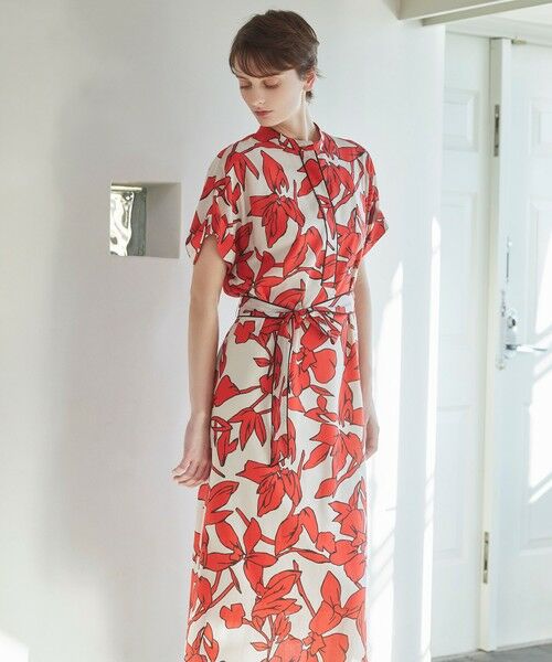 Paul Stuart / ポール・スチュアート ロング・マキシ丈ワンピース | 【ウォッシャブル】オーディシャスフラワープリント　ワンピース | 詳細1