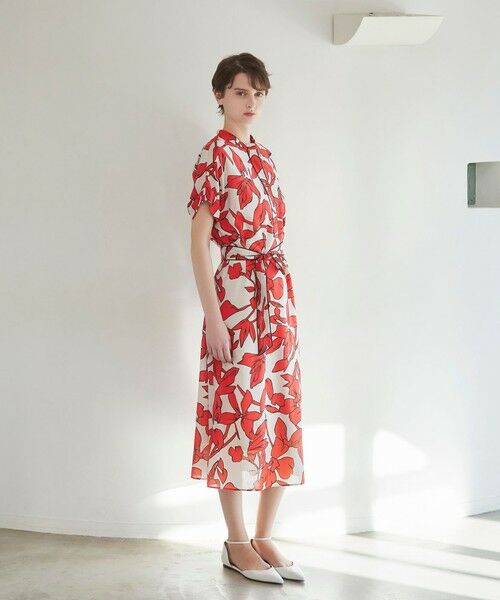 Paul Stuart / ポール・スチュアート ロング・マキシ丈ワンピース | 【ウォッシャブル】オーディシャスフラワープリント　ワンピース | 詳細2