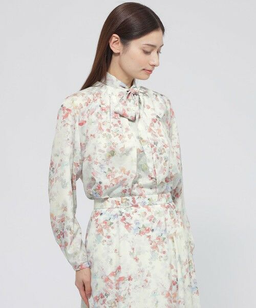 Paul Stuart / ポール・スチュアート シャツ・ブラウス | 【ウォッシャブル】ボタニカルブルームプリント　ブラウス（オフホワイト）