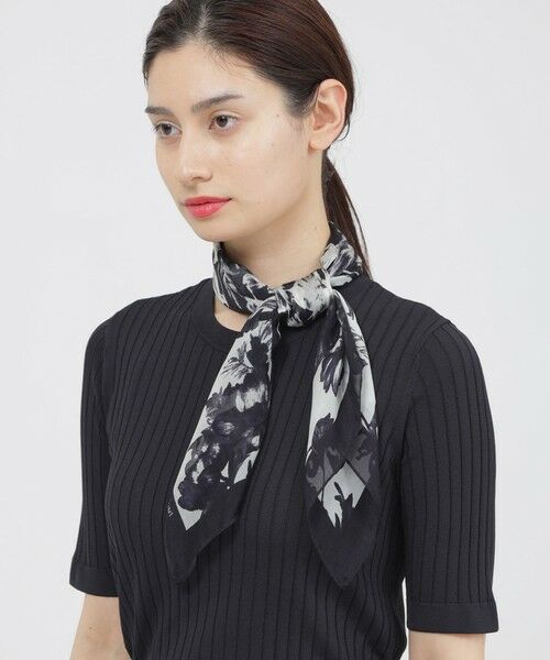 Paul Stuart / ポール・スチュアート マフラー・ショール・スヌード・ストール | 【ウォッシャブル】シアーフラワースカーフ | 詳細1