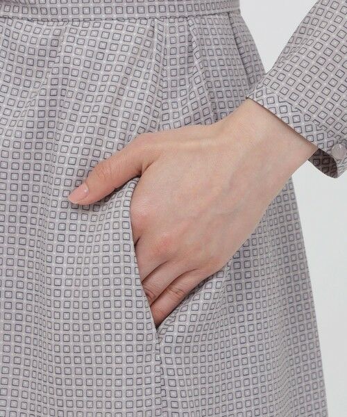 Paul Stuart / ポール・スチュアート ロング・マキシ丈ワンピース | 【WEB・一部店舗限定/ウォッシャブル】スクエアドットプリント　ワンピース | 詳細7