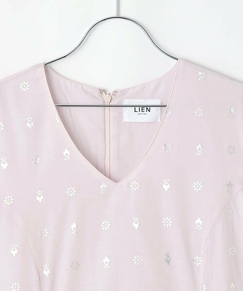 petit main LIEN / プティマイン リアン ミニ丈・ひざ丈ワンピース | 【リンク】箔プリントワンピース | 詳細10