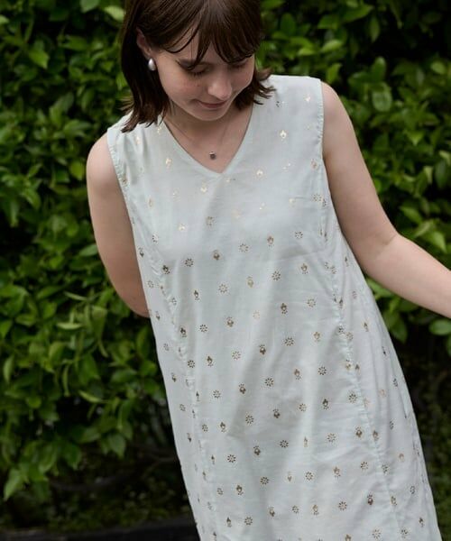 petit main LIEN / プティマイン リアン ミニ丈・ひざ丈ワンピース | 【リンク】箔プリントワンピース | 詳細5