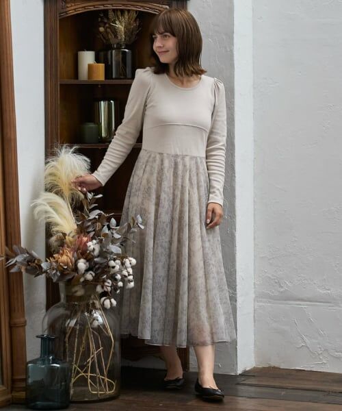 petit main LIEN / プティマイン リアン ミニ丈・ひざ丈ワンピース | 【リンク】フレアチュールワンピース（グレージュ）