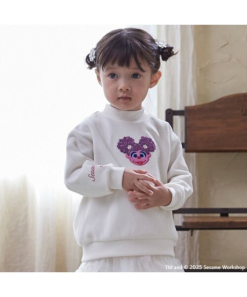 petit main / プティマイン スウェット | 【SESAME STREET】モチーフトレーナー（オフホワイト）