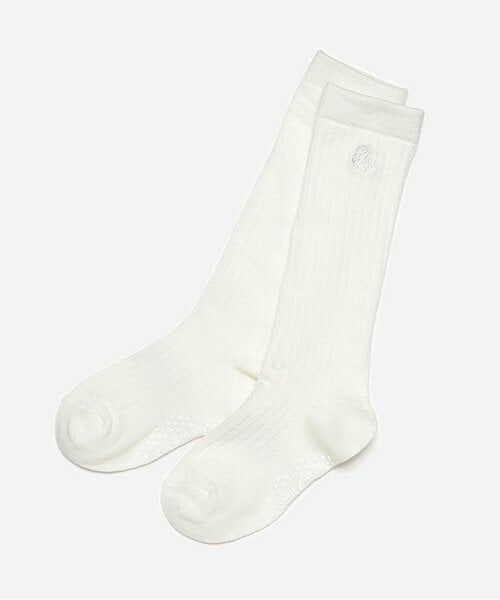 petit main / プティマイン ソックス | ワンポイント刺繍ハイソックス（オフ ホワイト）