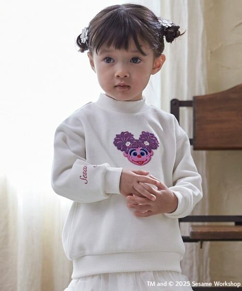 petit main / プティマイン スウェット | 【SESAME STREET】モチーフトレーナー（オフ ホワイト）