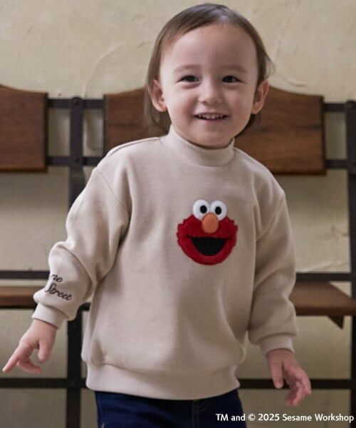 petit main / プティマイン スウェット | 【SESAME STREET】モチーフトレーナー（薄ベージュ）