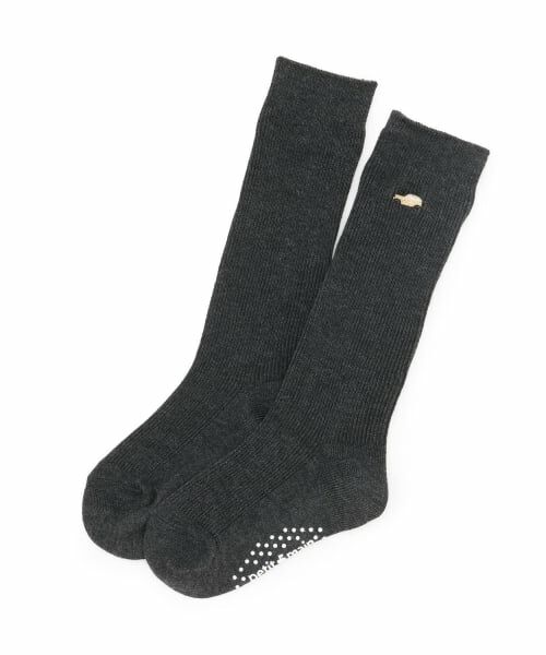 petit main / プティマイン ソックス | ワンポイントハイソックス（チャコール）