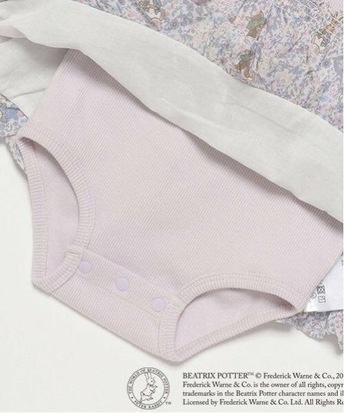 petit main / プティマイン ロンパース | 【ピーターラビット】花柄切替ロンパース | 詳細7