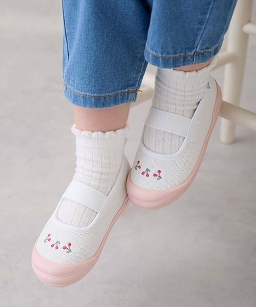 petit main / プティマイン インテリア・生活雑貨・ホビー・ステーショナリー | ワンポイント刺しゅうメッシュ上履き（ライト ピンク）